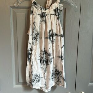 Tunic tank with bow in back